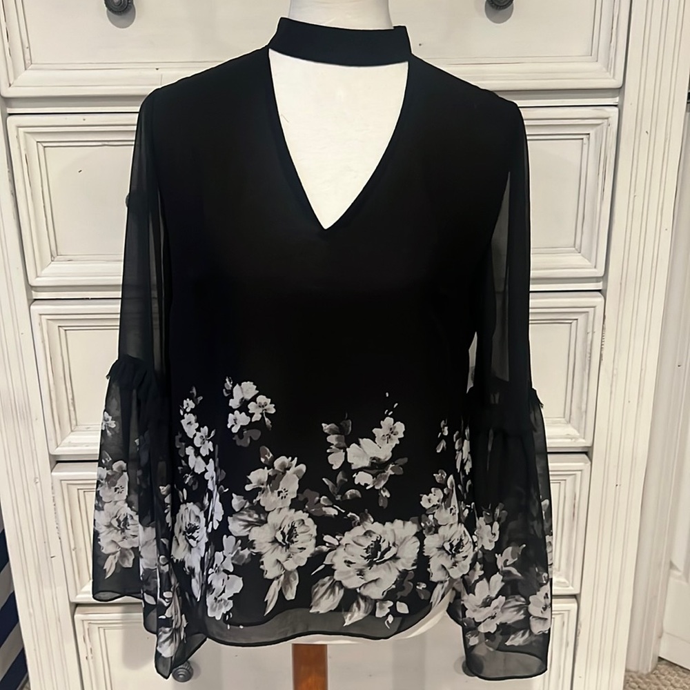 WHBM top